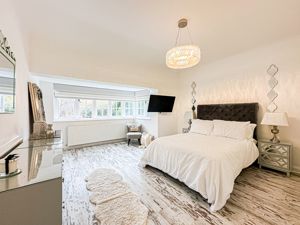 Photo 8- click for photo gallery